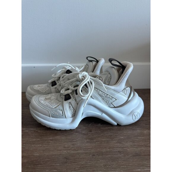 Louis Vuitton Louis Vuitton Archlight cloth trainers Monogram Sneakers Womens 37 - Picture 1 of 9